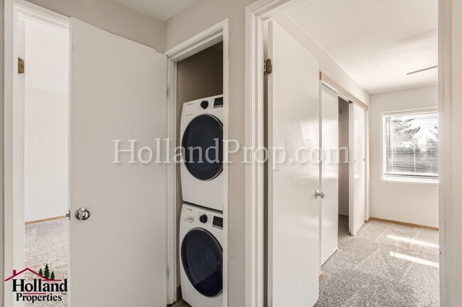 Building Photo - Step Inside the Home You’ve Been Waiting For! NEW SUPER PRICE at $2,095!!!