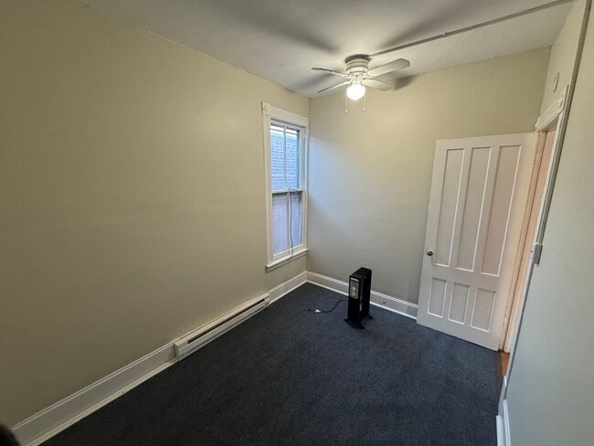 Building Photo - 560 2nd St