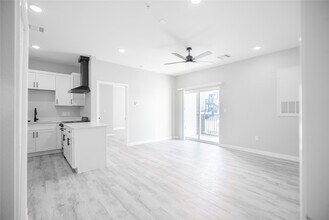 Building Photo - 2101 Reinke Rd