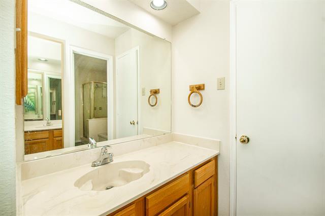 Building Photo - 8406 Americas Cup