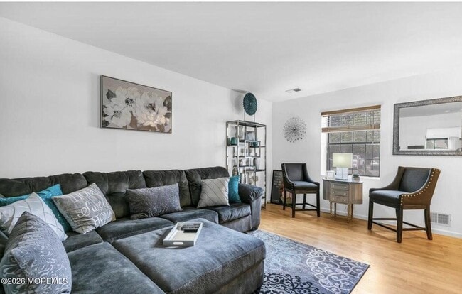 Building Photo - 1128 Sawmill Rd