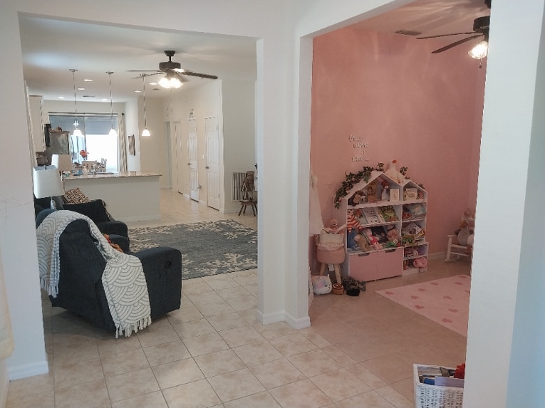 Building Photo - 6004 Sweet Birch Dr