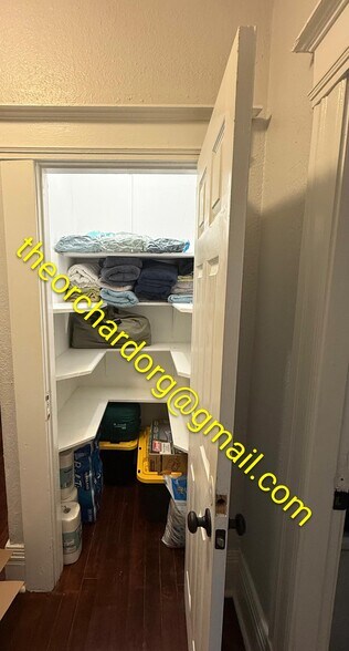 Closet/ Pantry - 3314 6th Avenue