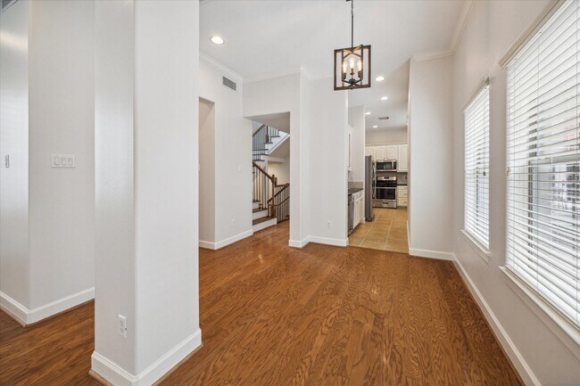 Building Photo - 1408 Birdsall St