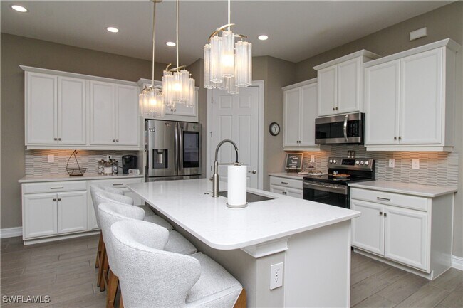 Building Photo - 14849 Windward Ln