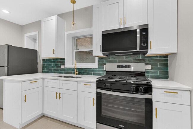 Building Photo - 8042 S Champlain Ave