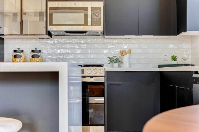 Building Photo - 4805 Paula St