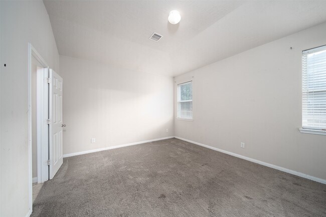 Building Photo - 19543 Otter Trail Ct