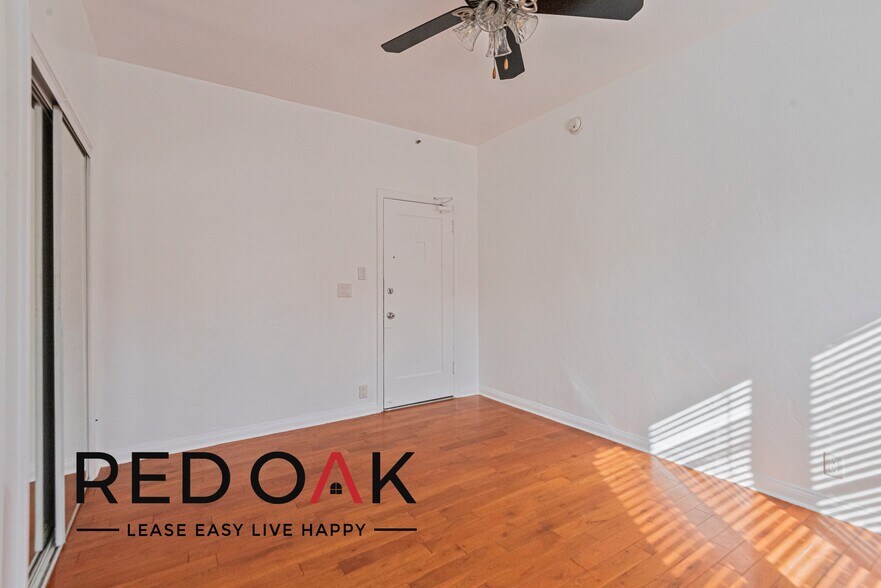 Building Photo - 1616 Normandie Ave