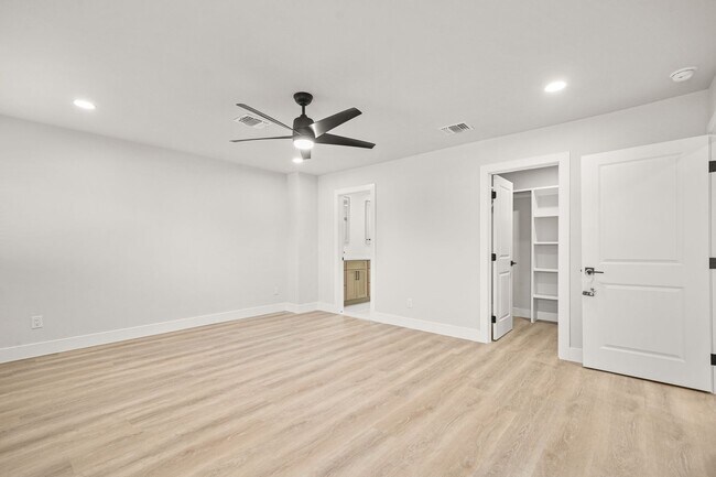 Building Photo - “Newly Remodeled 4BR Home in Prime San Antonio Location”