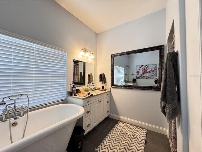 Building Photo - 3108 N Wheaton Point