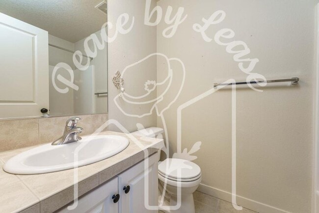 Building Photo - 8838 NE Brentford Way