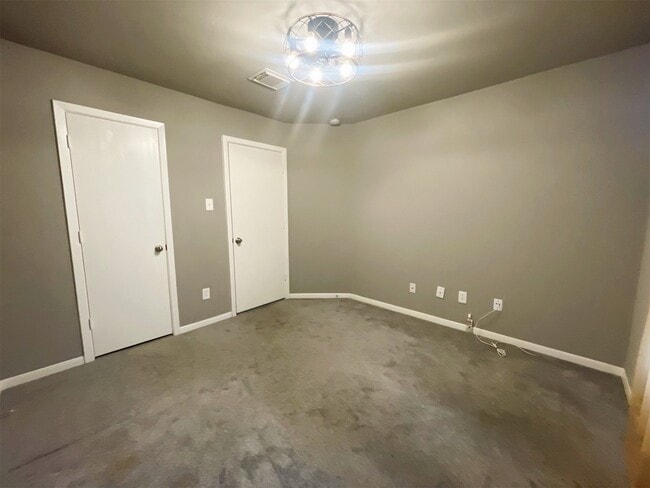 Building Photo - 1410 Danby Heath Ln