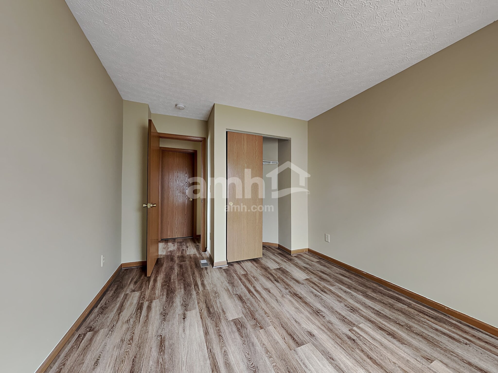 Building Photo - 6476 Kelsey Ct