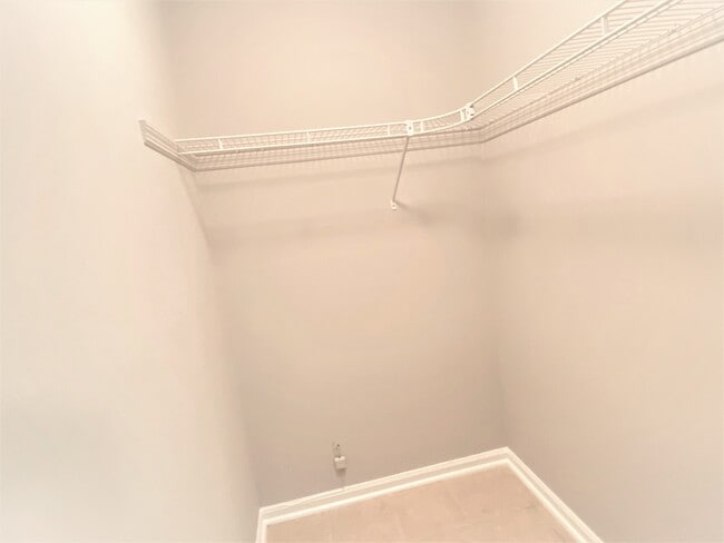 Building Photo - 25 Davidson Ave