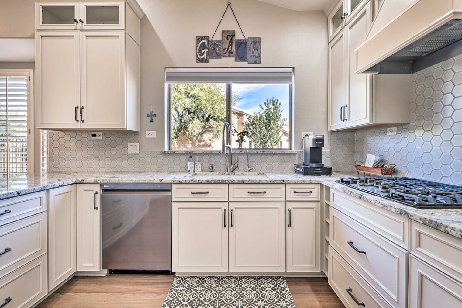 Building Photo - 24422 S Agate Dr