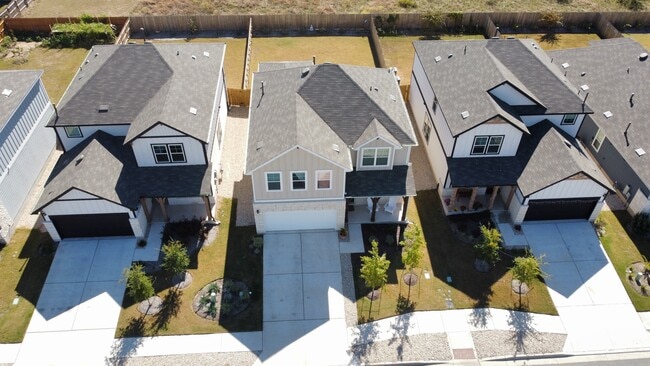 Building Photo - 428 Acuff Ln