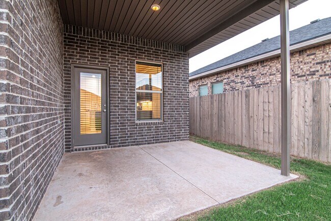 Building Photo - 6841 Rio Pl