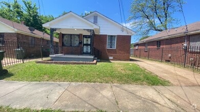 Building Photo - 4 Success is now offering this spacious 3 ...