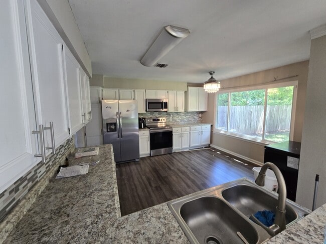 Building Photo - 1836 Haviland Dr