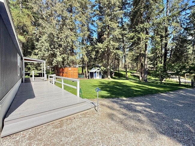 Building Photo - 5228 W Crosscut Rd