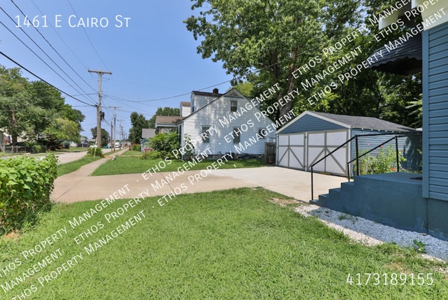 Building Photo - 1461 E Cairo St