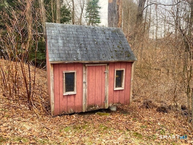 Building Photo - 47 Quassuk Rd