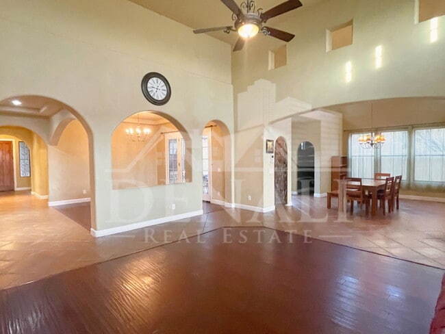 Building Photo - 9443 E Ironwood Bend