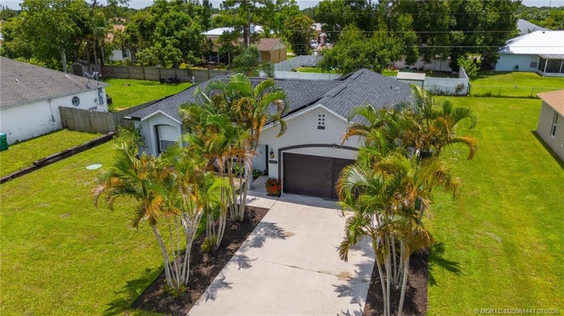 Building Photo - 556 SW Buswell Ave