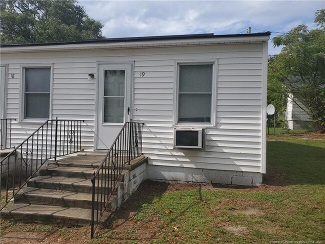Primary Photo - 125 Bogard Cir