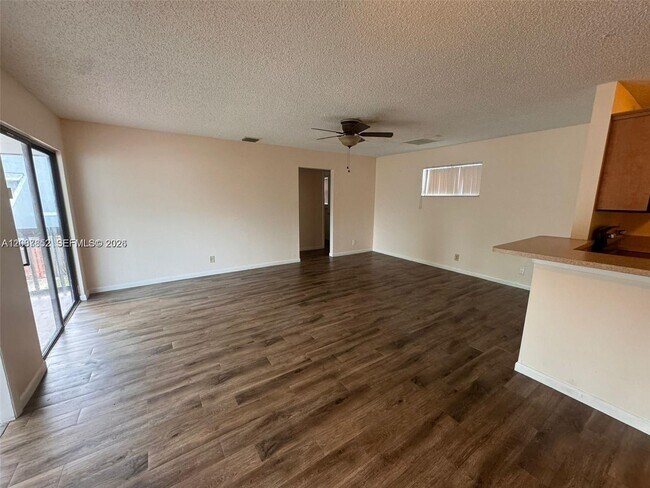 Building Photo - 11 N Crossings Cir