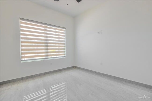 Building Photo - 23 Cassandra St