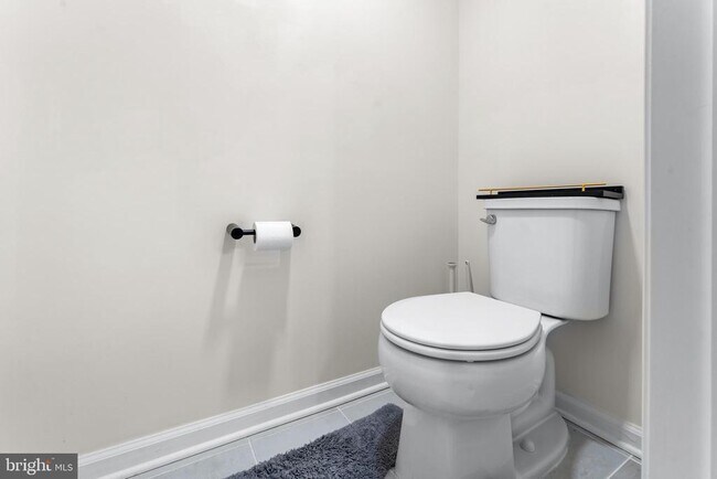 Building Photo - 4520 Reaney Ln