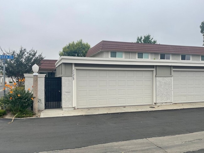 Building Photo - Beautiful Condo in Private Community