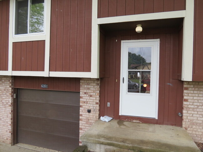 Building Photo - new rental in Reynoldsburg Schools