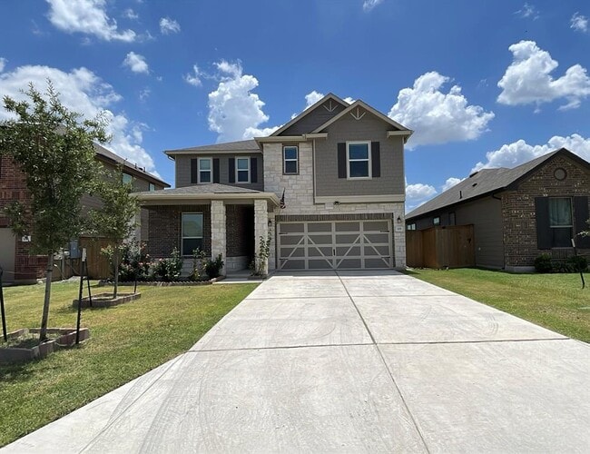 Primary Photo - 125 Bronco Billy Dr
