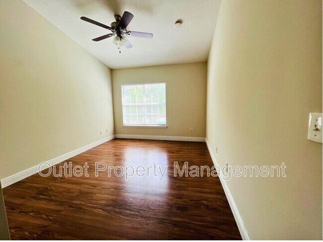 Building Photo - 4312 S Kirkman Rd