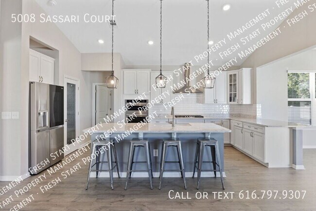 Building Photo - 5008 Sassari Ct