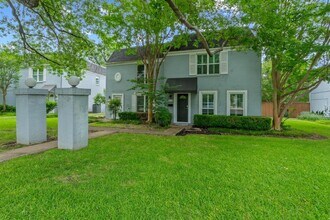 Building Photo - 6109 Bullard Dr