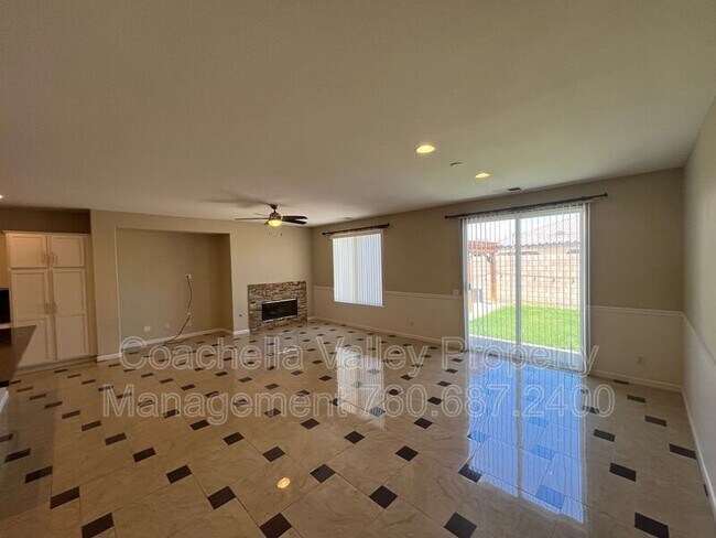 Building Photo - 49126 Pluma Roja Pl