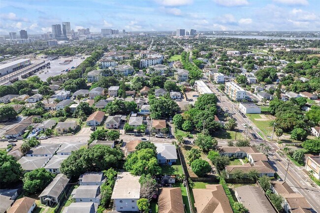 Building Photo - 901 20th St