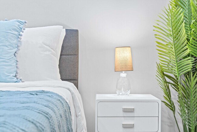 Building Photo - 657 McGruder St NE