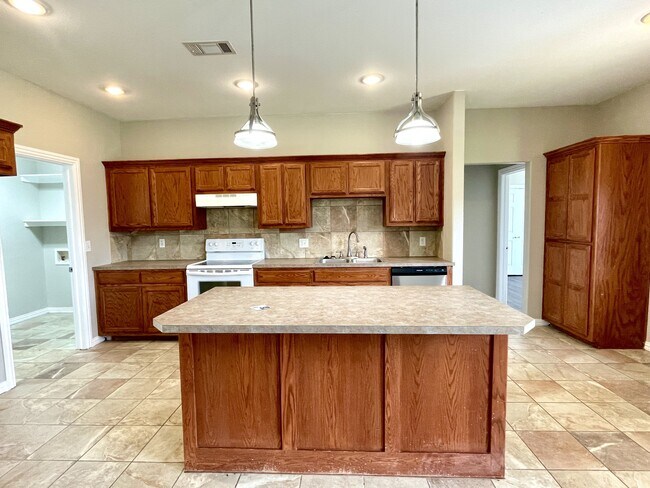 Building Photo - 4904 Caddo Creek Ct