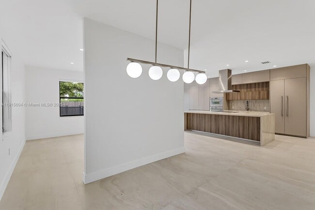 Building Photo - 8725 NW 102nd Ct