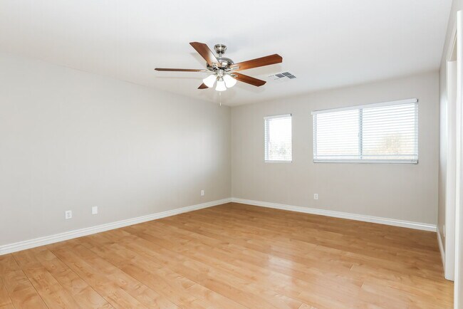 Building Photo - 6635 E Virginia St