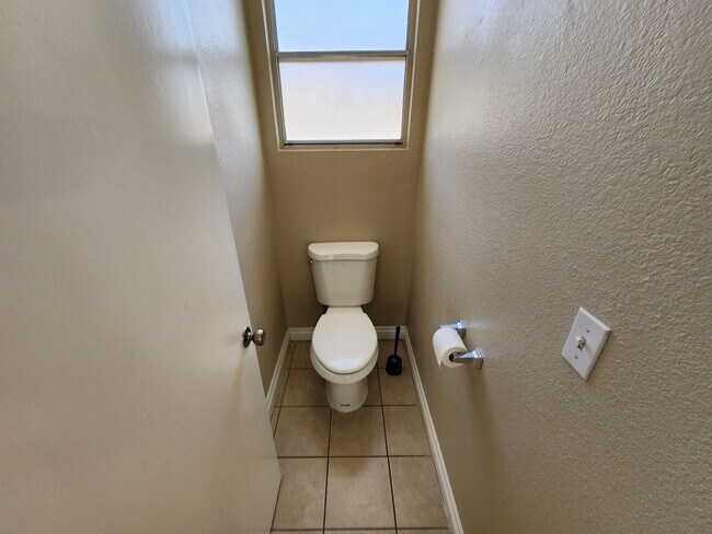 Building Photo - 6703 Dominion Ct