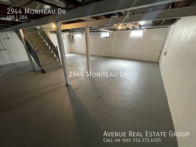 Building Photo - 2944 Moniteau Dr