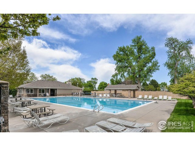 Neighborhood pool - 5225 White Willow Dr