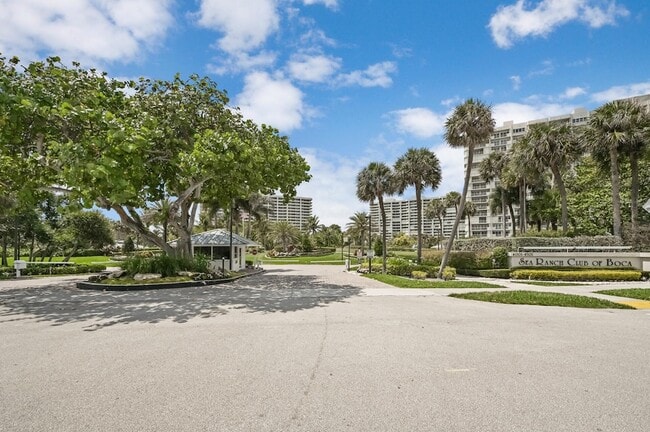 Building Photo - 4101 N Ocean Blvd