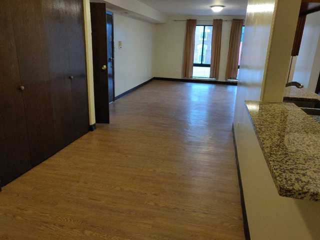 Building Photo - 2417 S Wentworth Ave